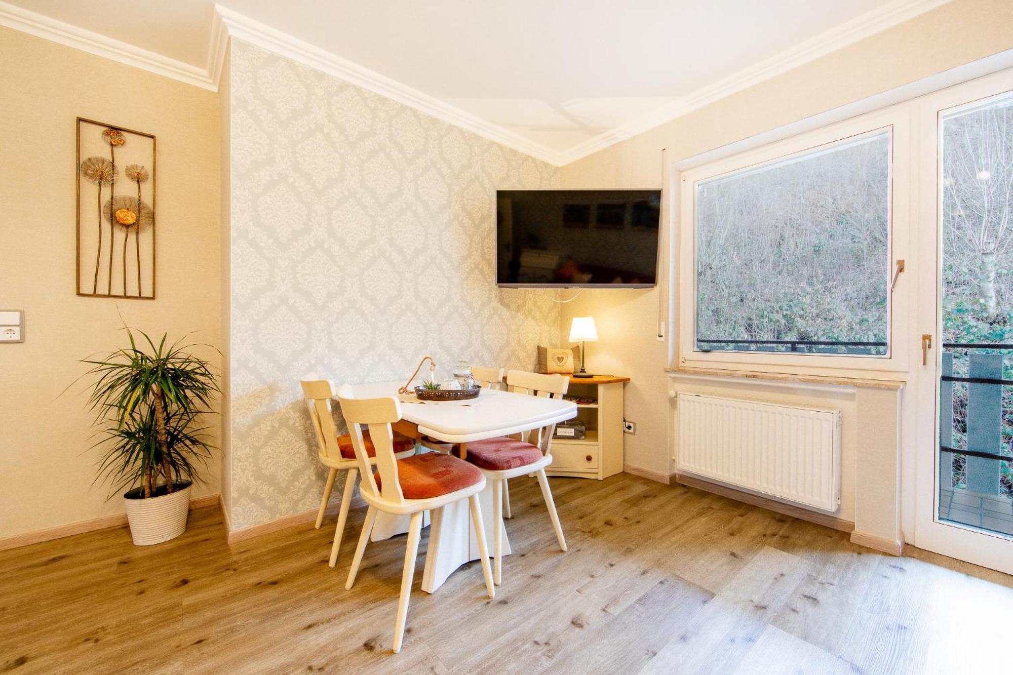 Landgasthaus Zum Kreuzberg Schonbach  Экстерьер фото