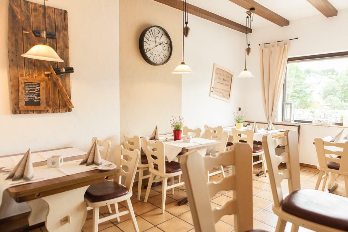 Landgasthaus Zum Kreuzberg Schonbach  Экстерьер фото